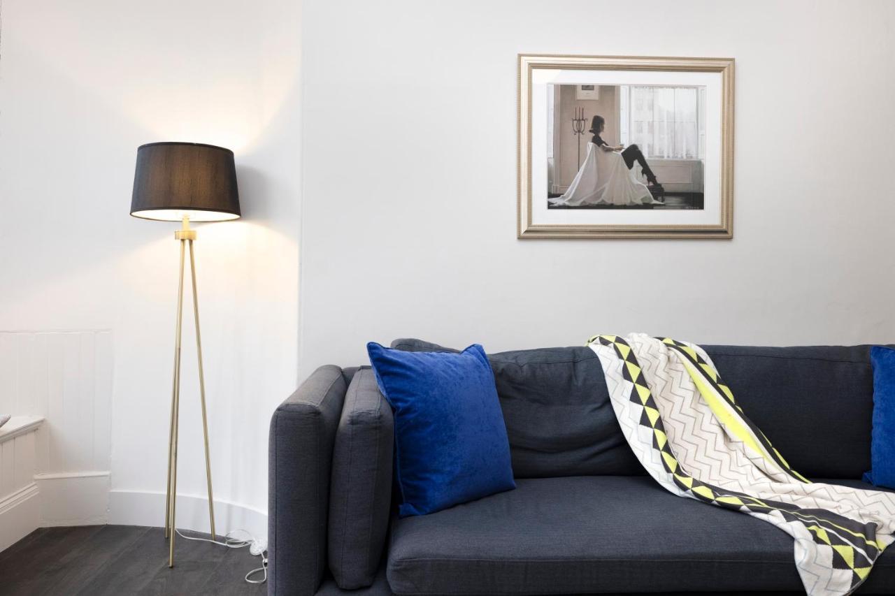 Joivy Sophisticated Apt Near Edinburgh Castle Exterior foto