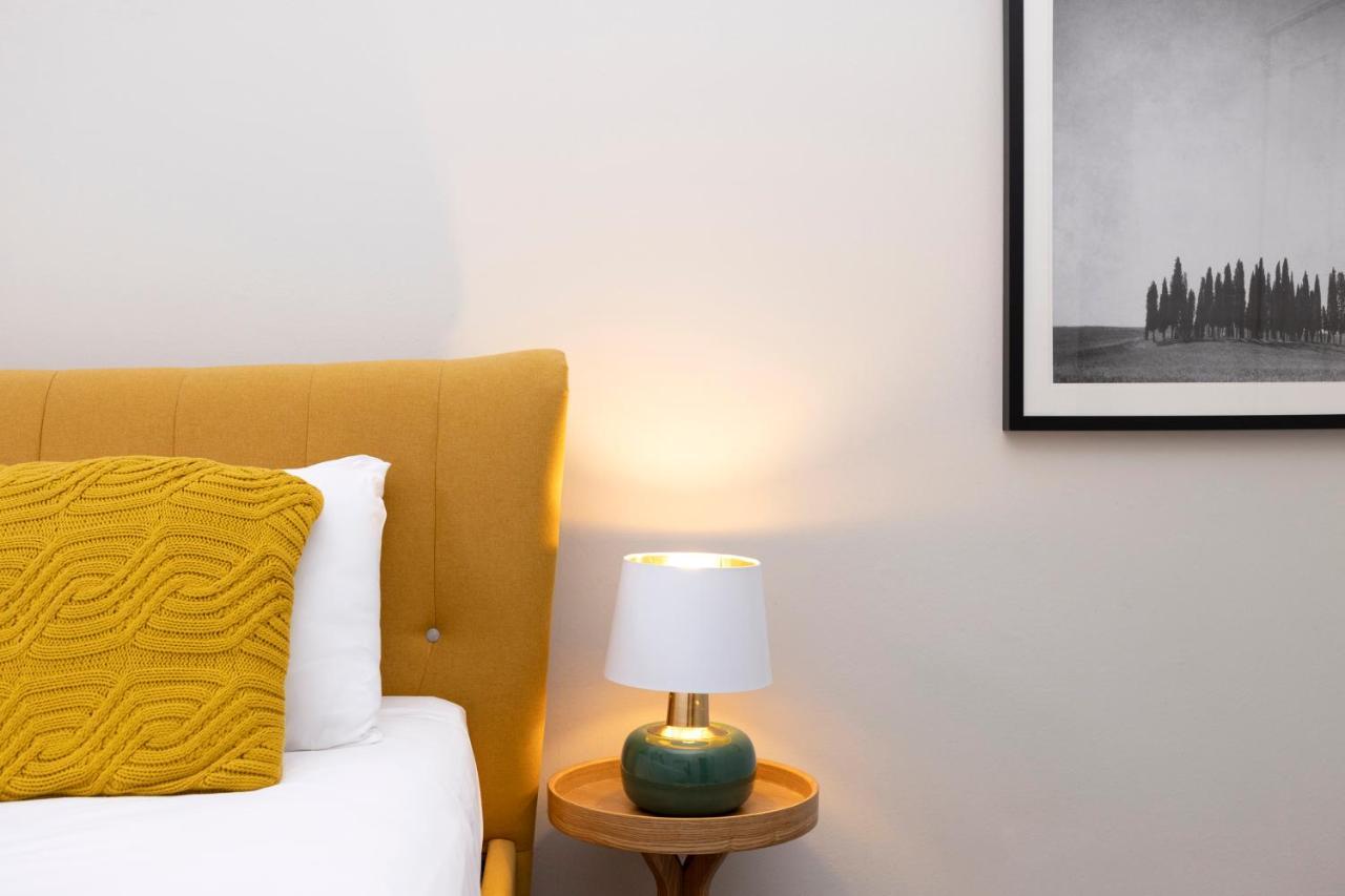 Joivy Sophisticated Apt Near Edinburgh Castle Exterior foto