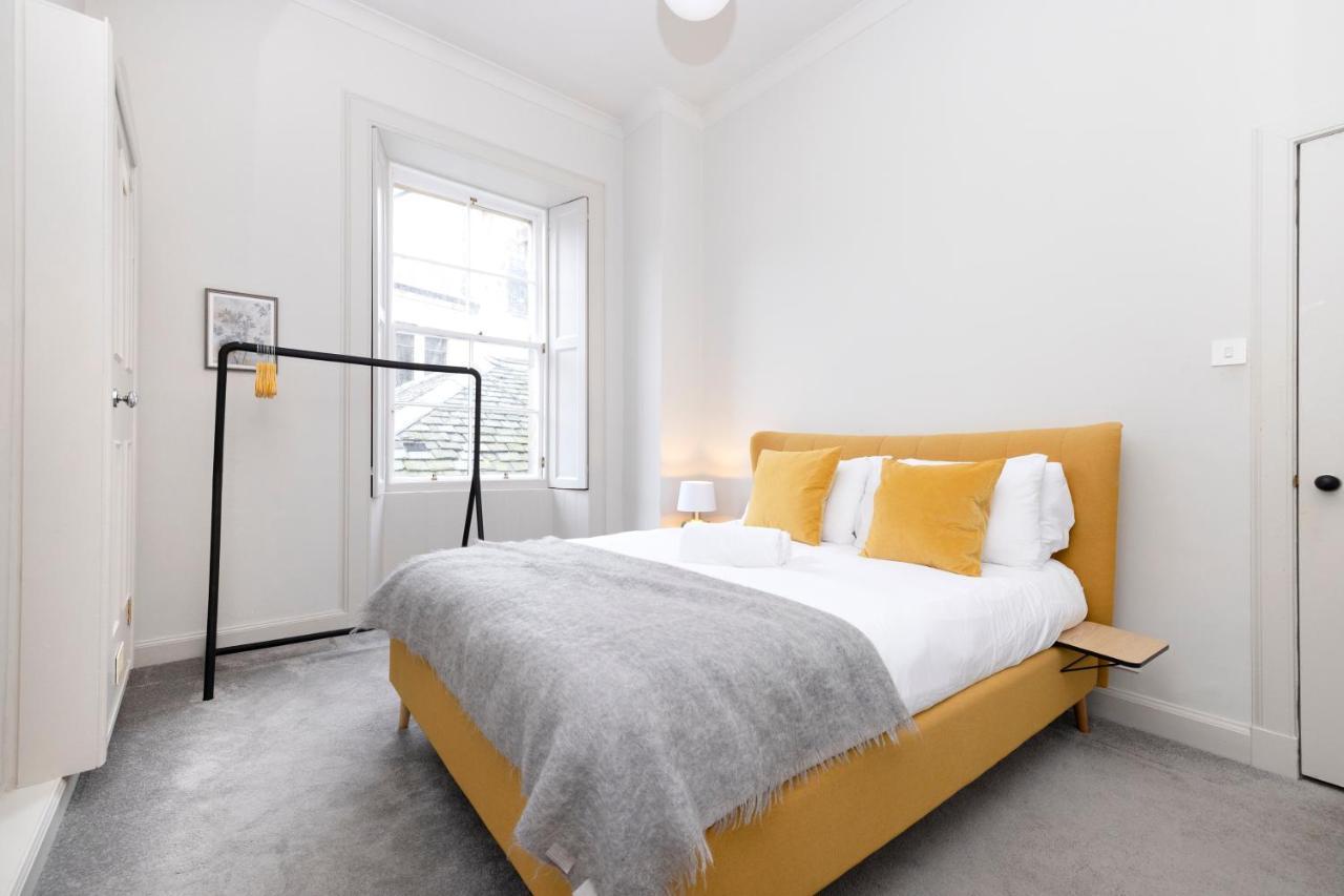 Joivy Sophisticated Apt Near Edinburgh Castle Exterior foto